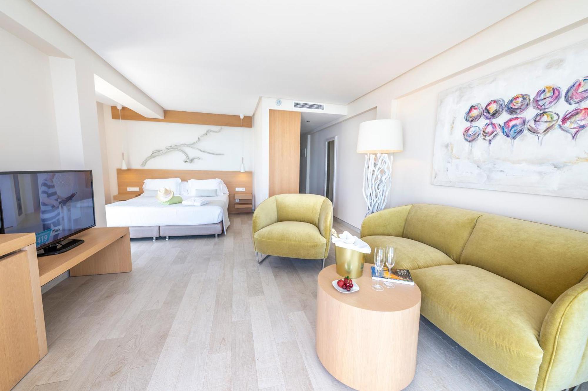Melbeach Hotel & Spa - Adults Only Canyamel  Zewnętrze zdjęcie